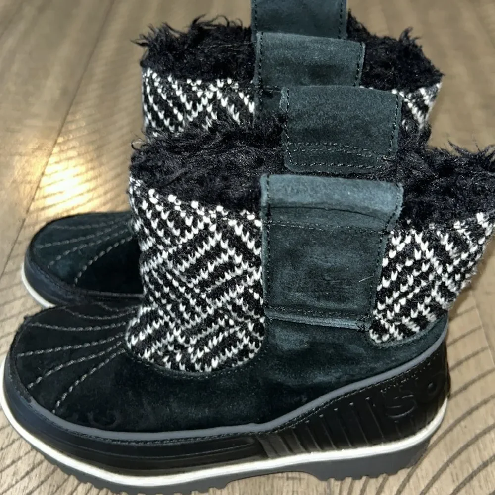 Sorel All Weather Boots 🥾🥾 Bring on the Snow ❄️ ⛄️ Sleigh 🛷 or Rain ☔️ 🌧️ 🌈